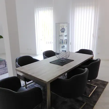 Em 2024 Business Frankfurt 아파트 프랑크푸르트